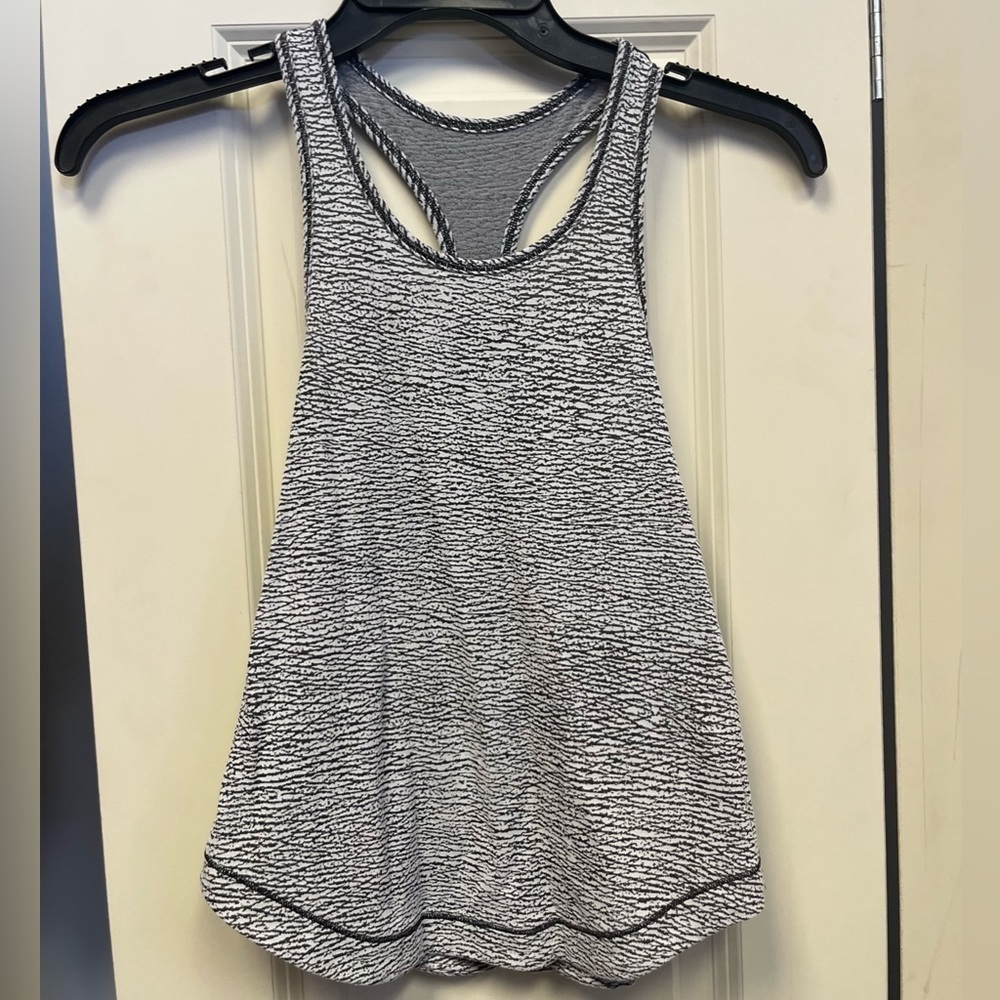 🚨CLEARANCE 0124-53 LULU LEMON Tank